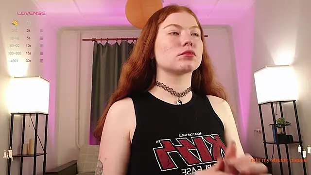 GingerCute online show from November 2025 03:58:01 PM