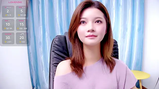 niannian6373 online show from October 2025 11:43:01 AM