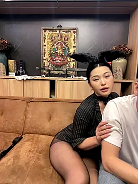 zhenzhen666 online show from November 2025 03:57:01 PM