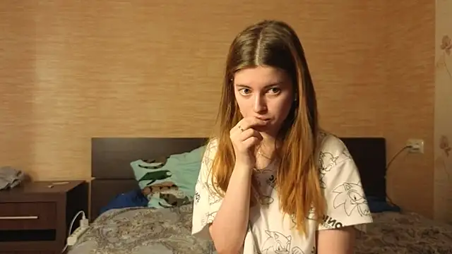 EmiliaCouple online show from June 2026 08:15:02 AM