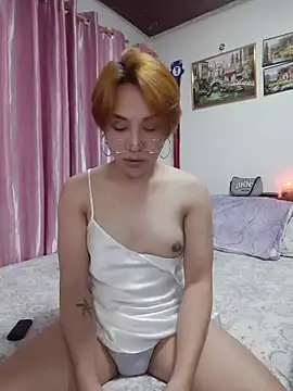 Snapshot of Keyka15 chatting on May 2026 04:50:01 PM Keyka15 online show from May 2026 04:50:01 PM