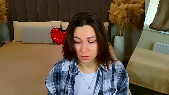 EdenSolis online show from April 2026 07:56:01 AM