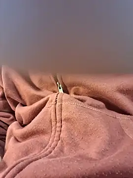 Snapshot of suisseitalie chatting on October 2025 07:01:01 PM suisseitalie online show from October 2025 07:01:01 PM