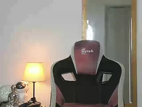 Snapshot of Ken_mailik1 chatting on October 2025 04:38:02 PM Ken mailik1 online show from October 2025 04:38:02 PM