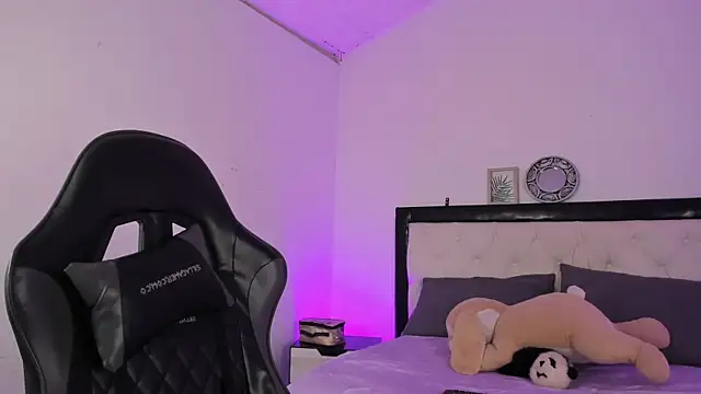 Barbieteeen online show from November 2025 04:07:02 AM