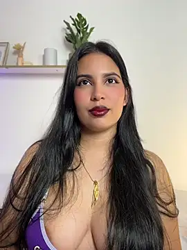 shainadavis online show from July 2026 01:25:02 AM
