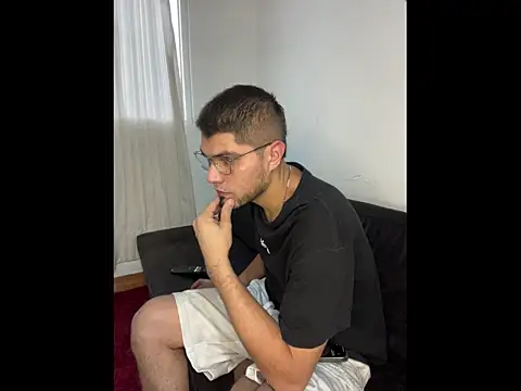 mirallesandbig online show from January 2026 10:37:01 PM