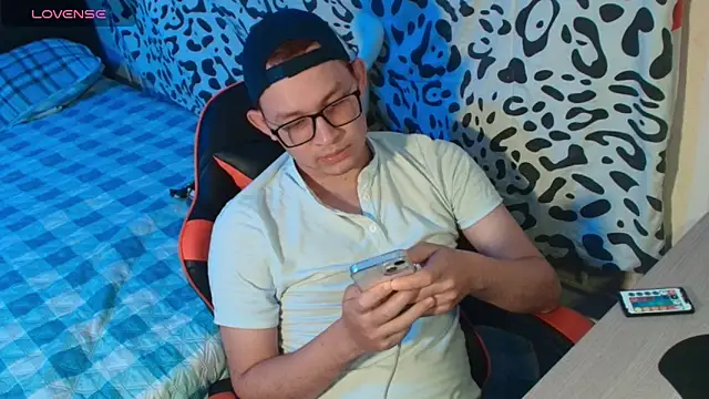 Josh 18cm online show from October 2025 12:35:02 AM