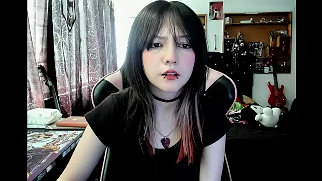 Maki Zein  online show from January 2026 04:43:02 PM