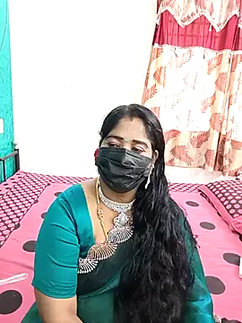 tamil-aunt online show from November 2025 03:39:02 AM