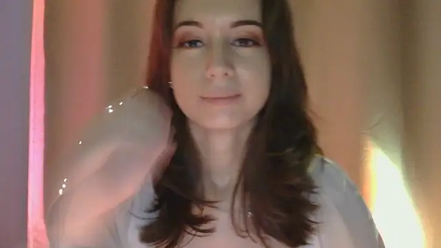 VeraLush online show from November 2025 12:38:01 PM