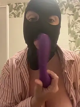 Snapshot of cochonnesoumise12 chatting on October 2025 08:44:02 PM cochonnesoumise12 online show from October 2025 08:44:02 PM