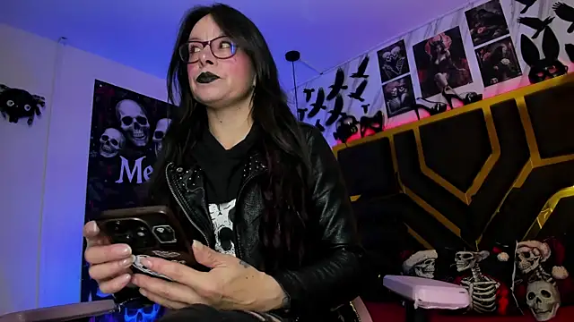 Evangelinejoness  online show from December 2025 11:37:02 AM