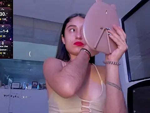 princesstina- online show from November 2025 03:34:02 PM