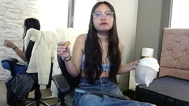  kita online show from November 2025 11:44:01 AM