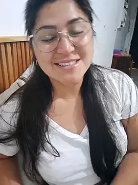 morenalatinaa online show from April 2026 12:58:02 PM