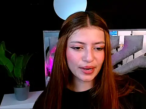 viky evanss online show from October 2025 07:12:01 PM