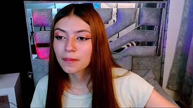 viky evanss online show from November 2025 03:00:02 PM