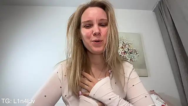 AIicaparkerc online show from April 2026 06:17:01 PM