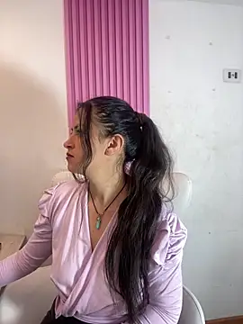 Fatimareid online show from October 2025 10:27:02 AM