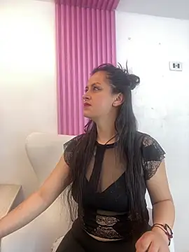 Fatimareid online show from October 2025 10:15:01 AM