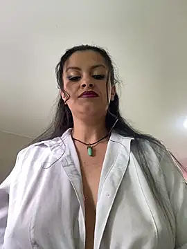 Fatimareid online show from October 2025 11:24:01 AM