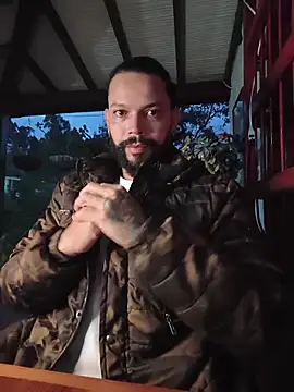 AlukardBig online show from April 2026 11:15:02 PM