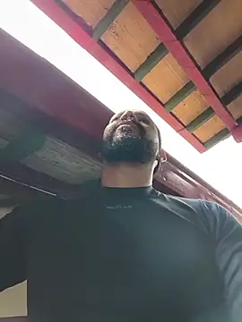 AlukardBig online show from April 2026 07:41:01 PM