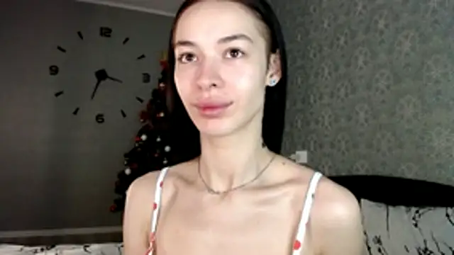 Daphne Darkthorn online show from December 2025 02:30:02 AM