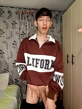 heyy noah11 online show from December 2025 12:51:02 AM