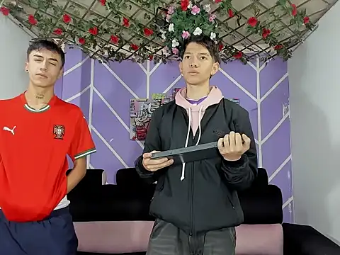 heyy noah11 online show from February 2026 01:17:01 PM