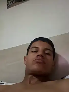 Snapshot of Morensuug chatting on October 2025 02:22:02 AM Morensuug online show from October 2025 02:22:02 AM