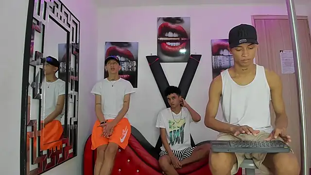 EMPIRE BOYS1 online show from November 2025 07:29:02 PM