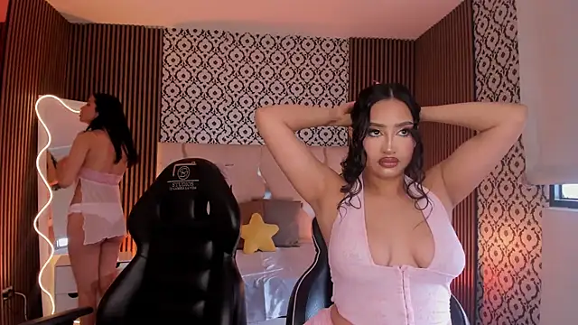 Snapshot of BEELLA_TAY1 chatting on July 2026 01:15:02 PM BEELLA TAY1 online show from July 2026 01:15:02 PM