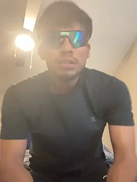 sniper2801 online show from June 2026 06:52:01 PM