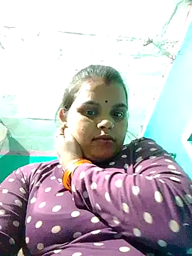 Monika cuty online show from October 2025 03:11:01 PM