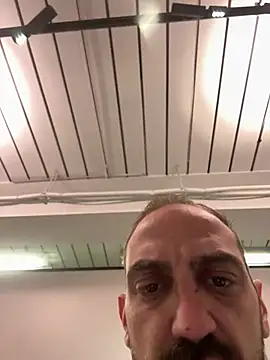 AlexGogo23 online show from April 2026 03:40:02 PM