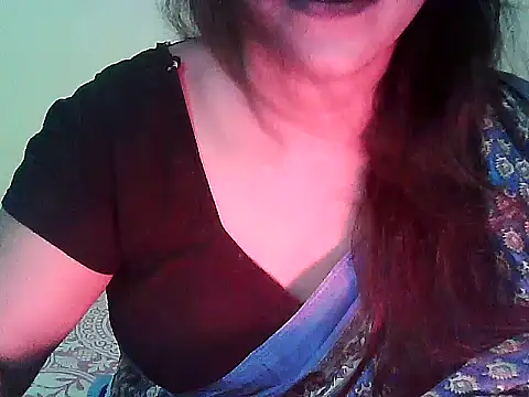 Snapshot of Model_Srinika chatting on October 2025 08:22:01 AM Model Srinika online show from October 2025 08:22:01 AM