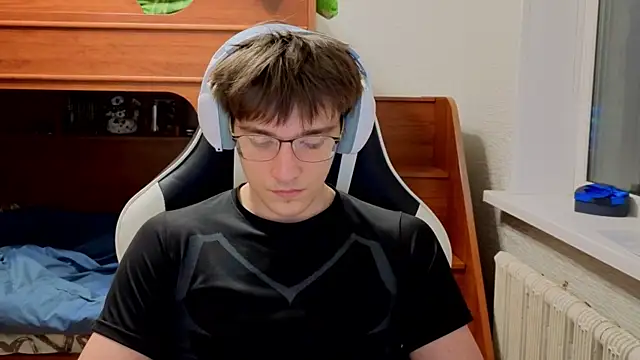 sweeetangeel online show from December 2025 05:42:02 PM