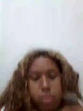 Camilanifeta online show from December 2025 01:47:01 AM