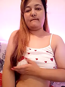 Snapshot of MollyJanette chatting on December 2025 09:36:02 AM MollyJanette online show from December 2025 09:36:02 AM