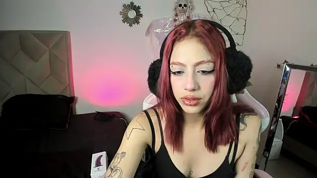 Vicky Boop online show from October 2025 01:00:01 PM