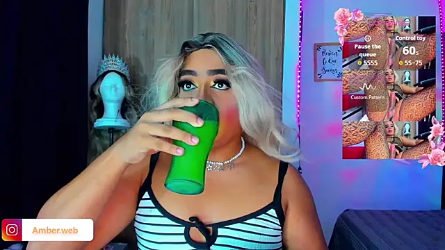 Snapshot of Sofiabigcock22 chatting on May 2026 10:31:02 AM Sofiabigcock22 online show from May 2026 10:31:02 AM