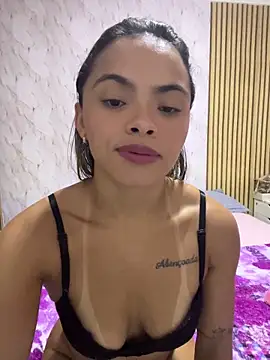 safadinhaquenteW online show from March 2026 03:23:02 AM