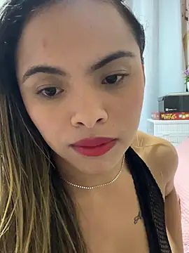 safadinhaquenteW online show from July 2026 03:00:02 AM
