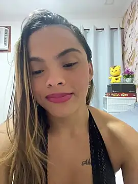 safadinhaquenteW online show from August 2026 04:00:01 AM