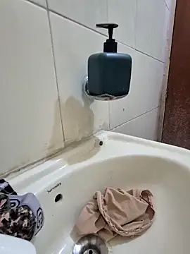 crawlerdrill online show from November 2025 02:43:02 AM