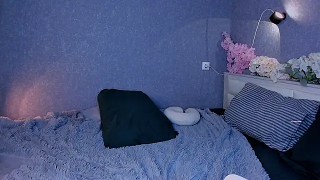 Soundless-Voice online show from April 2026 01:32:02 PM