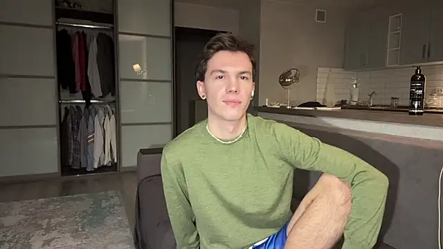 Jeremy1Scott online show from November 2025 03:38:01 AM