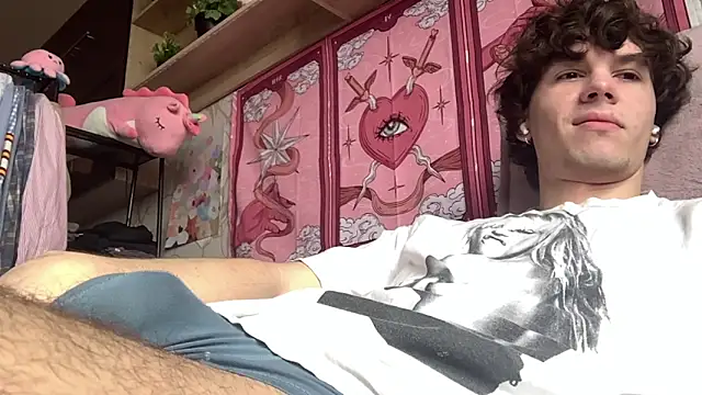 Jeremy1Scott online show from April 2026 05:03:01 AM